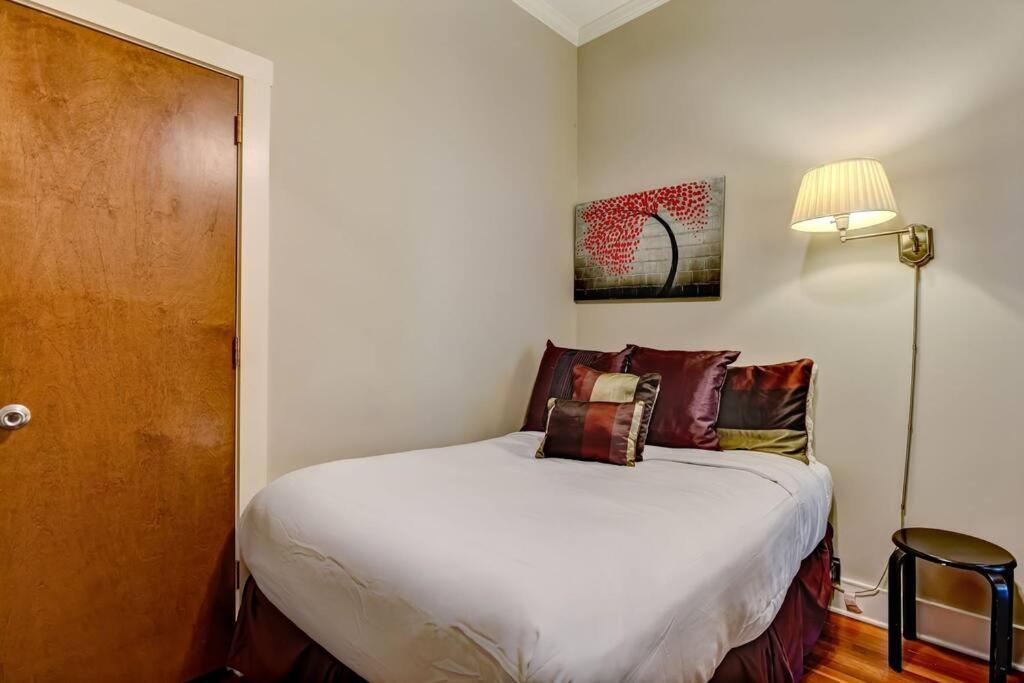 Loft Steps From City Hall And River Streets Savannah Exteriör bild